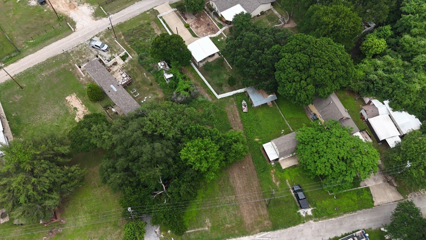 0.04 acres in Hood County - photo 10