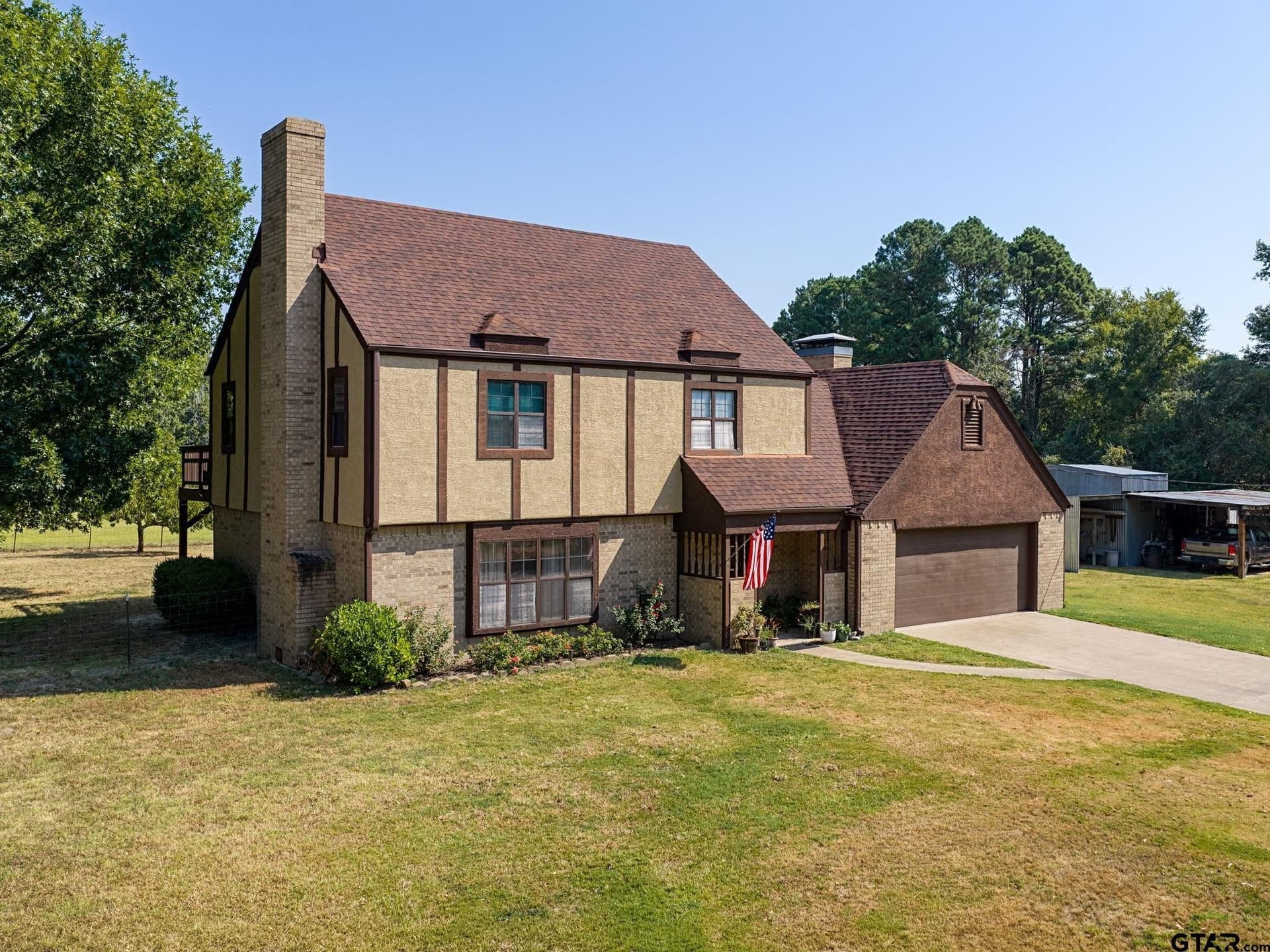 21.81 acres in Henderson County