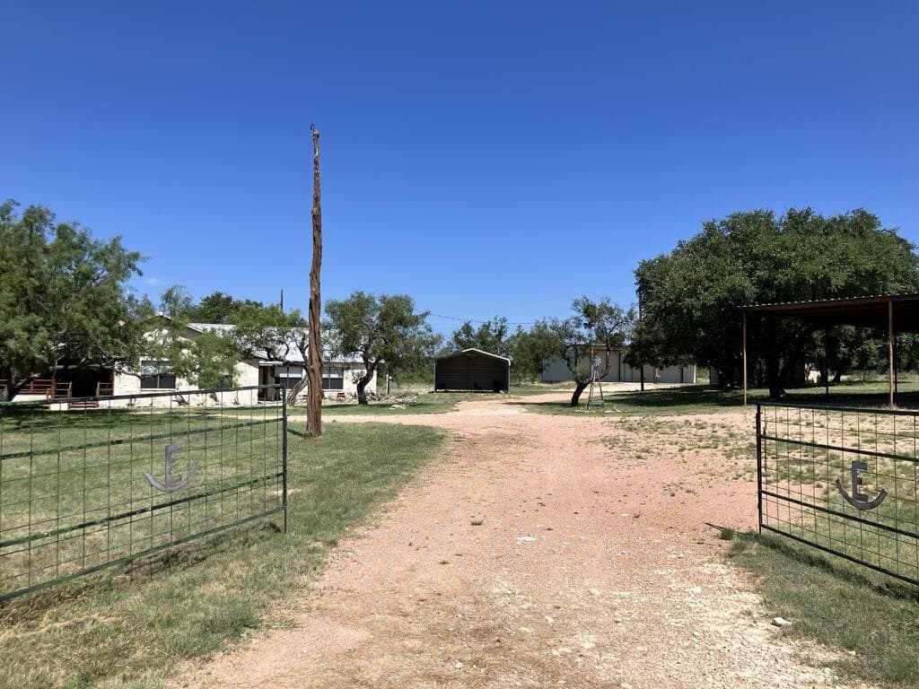 161.42 acres in Kimble County - photo 14