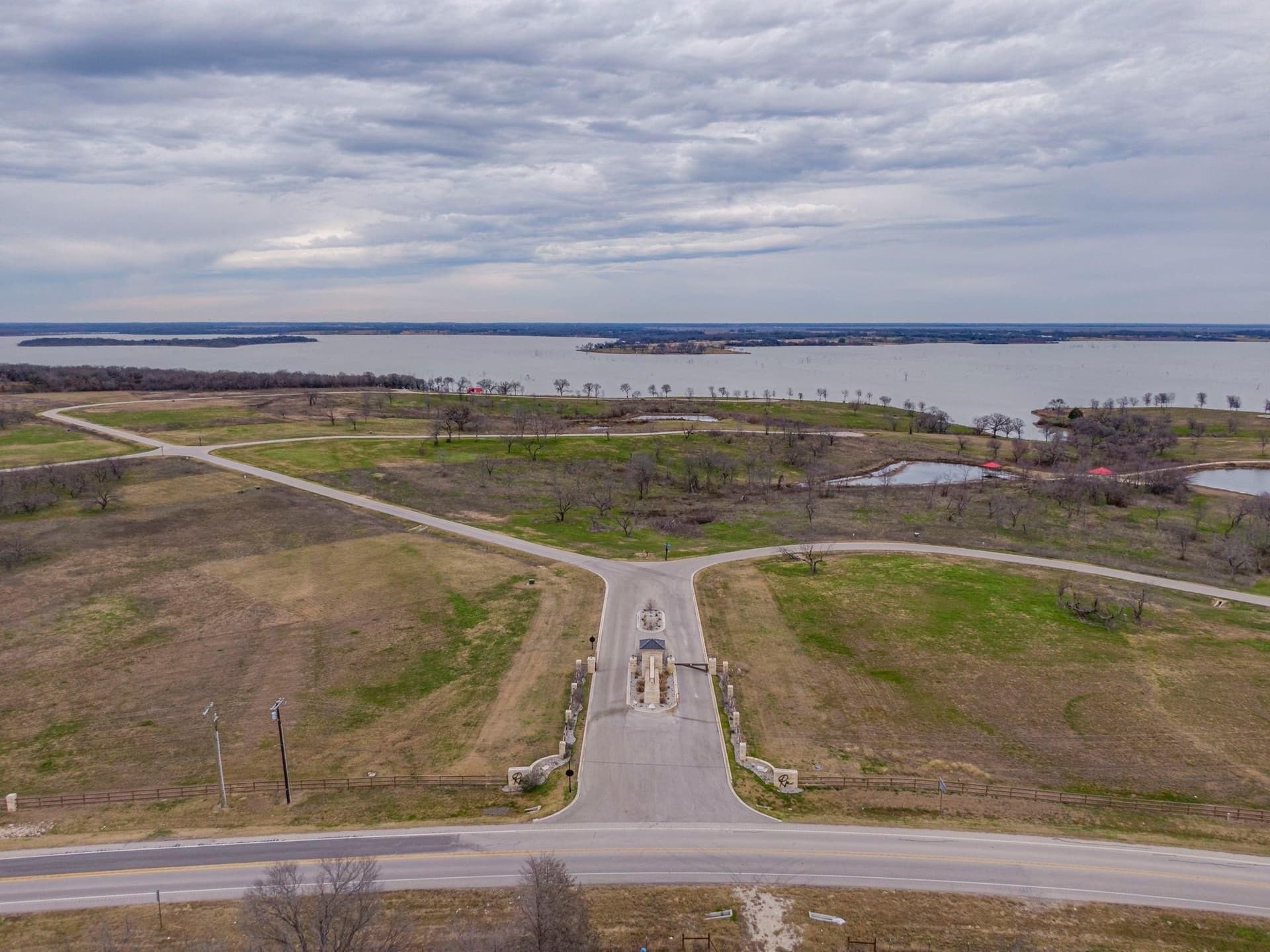 1.5 acres in Navarro County gallery image 3