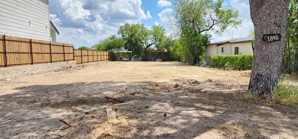 0.17 acres in Maverick County gallery image 3