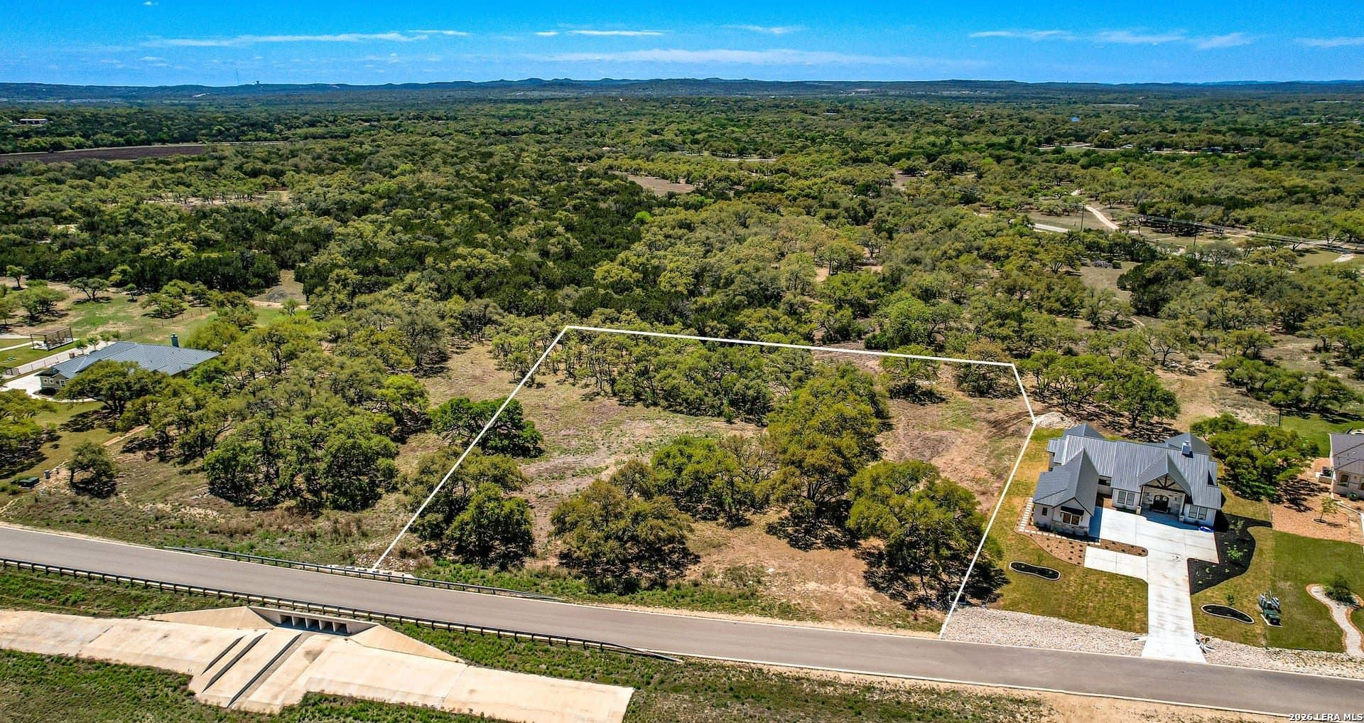 1.98 acres in Comal County gallery image 2