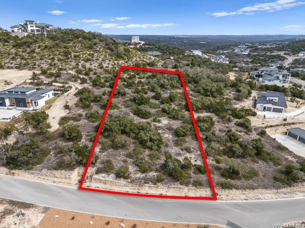 0.9 acres in Bexar County gallery image 2