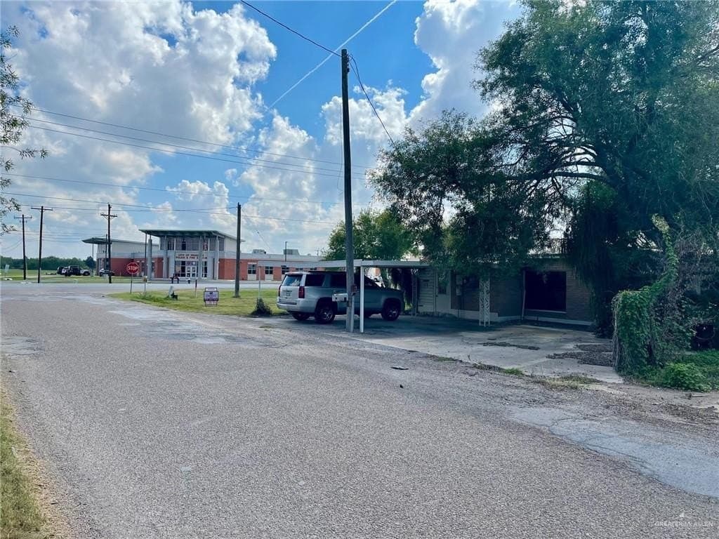 2.08 acres in Hidalgo County gallery image 3