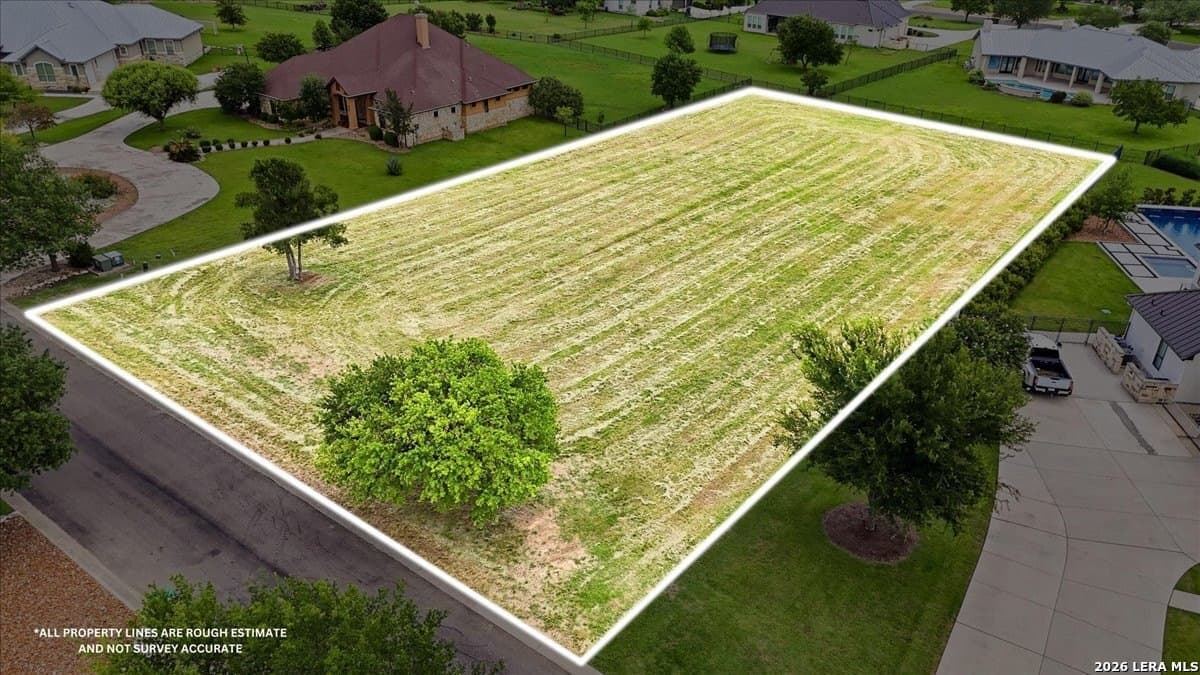 1 acres in Comal County - photo 8