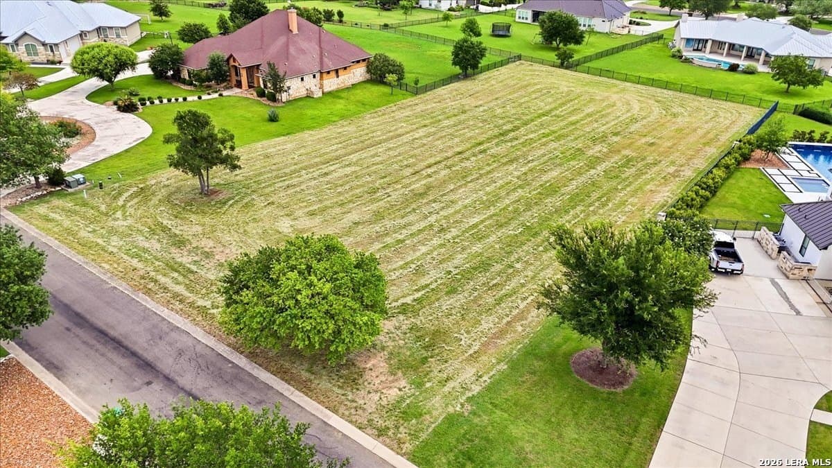 1 acres in Comal County - photo 9