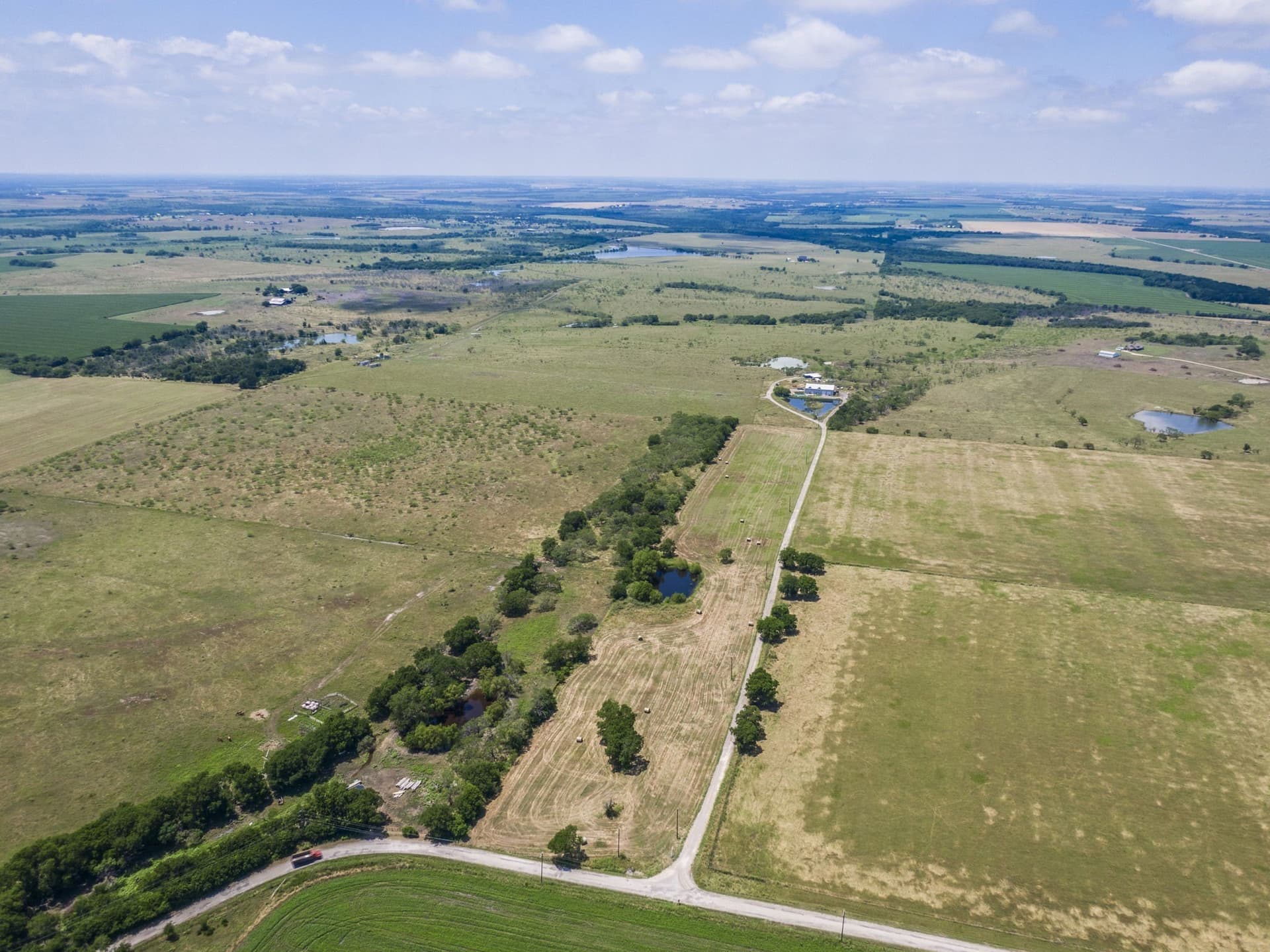 106.4 acres in Ellis County - photo 11