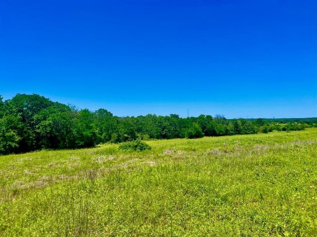 2.22 acres in Parker County
