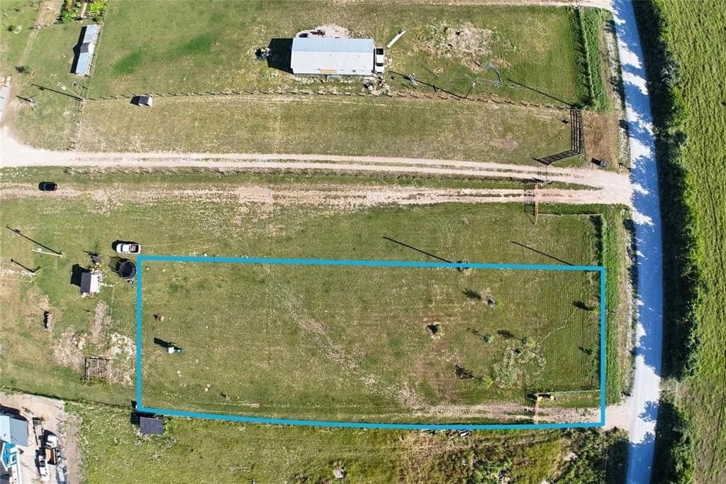 1 acres in Hill County gallery image 2