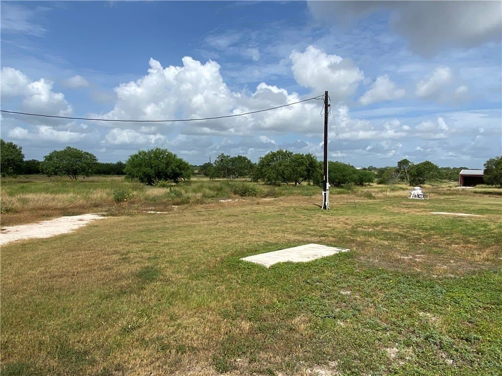 11.09 acres in Jim Wells County - photo 35