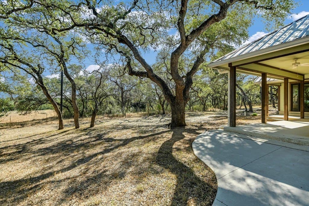 95 acres in Blanco County gallery image 4