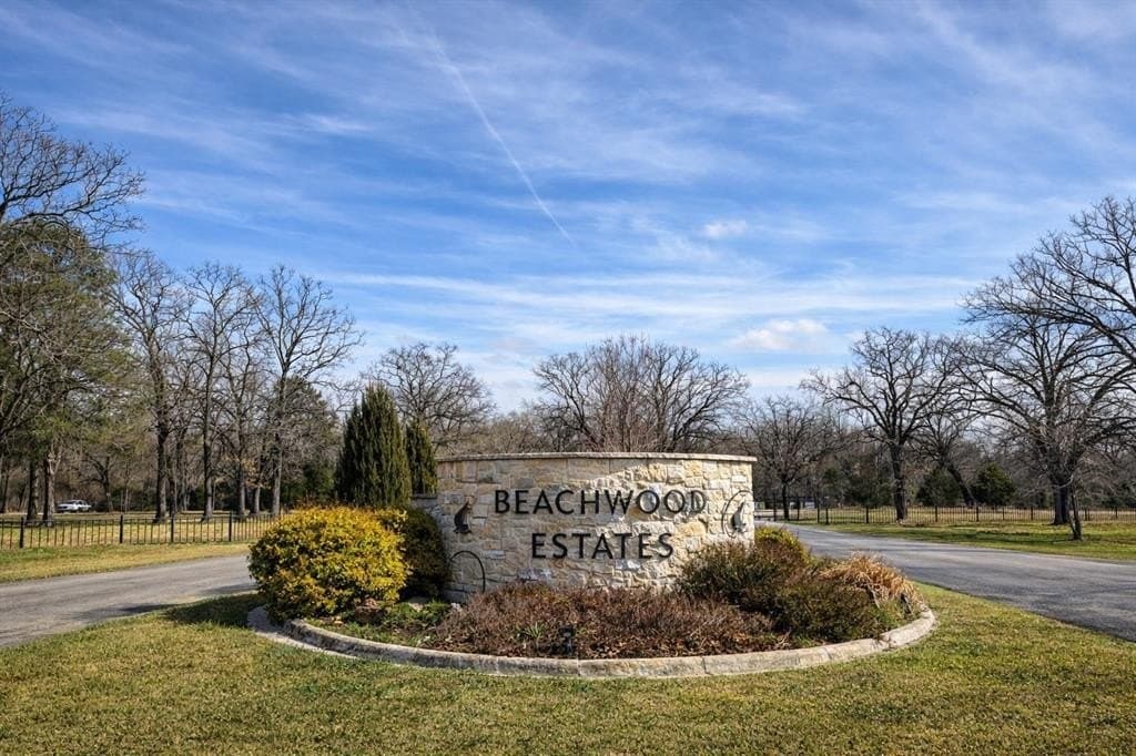 0.11 acres in Henderson County