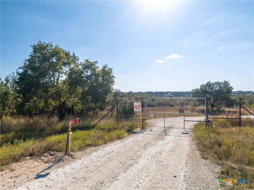 10.01 acres in Lampasas County - photo 9