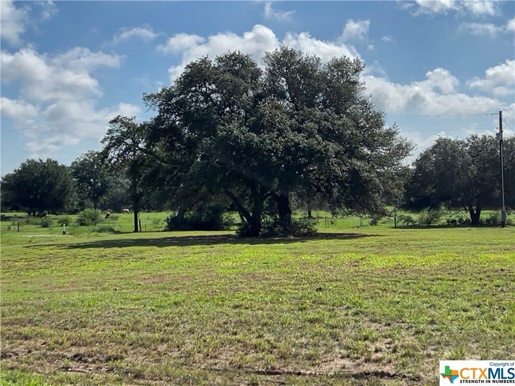 1.06 acres in Lavaca County - photo 8