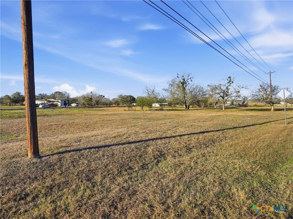 0.17 acres in DeWitt County - photo 7
