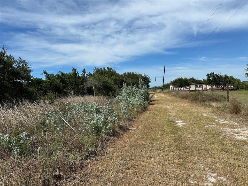 1.42 acres in Aransas County gallery image 3