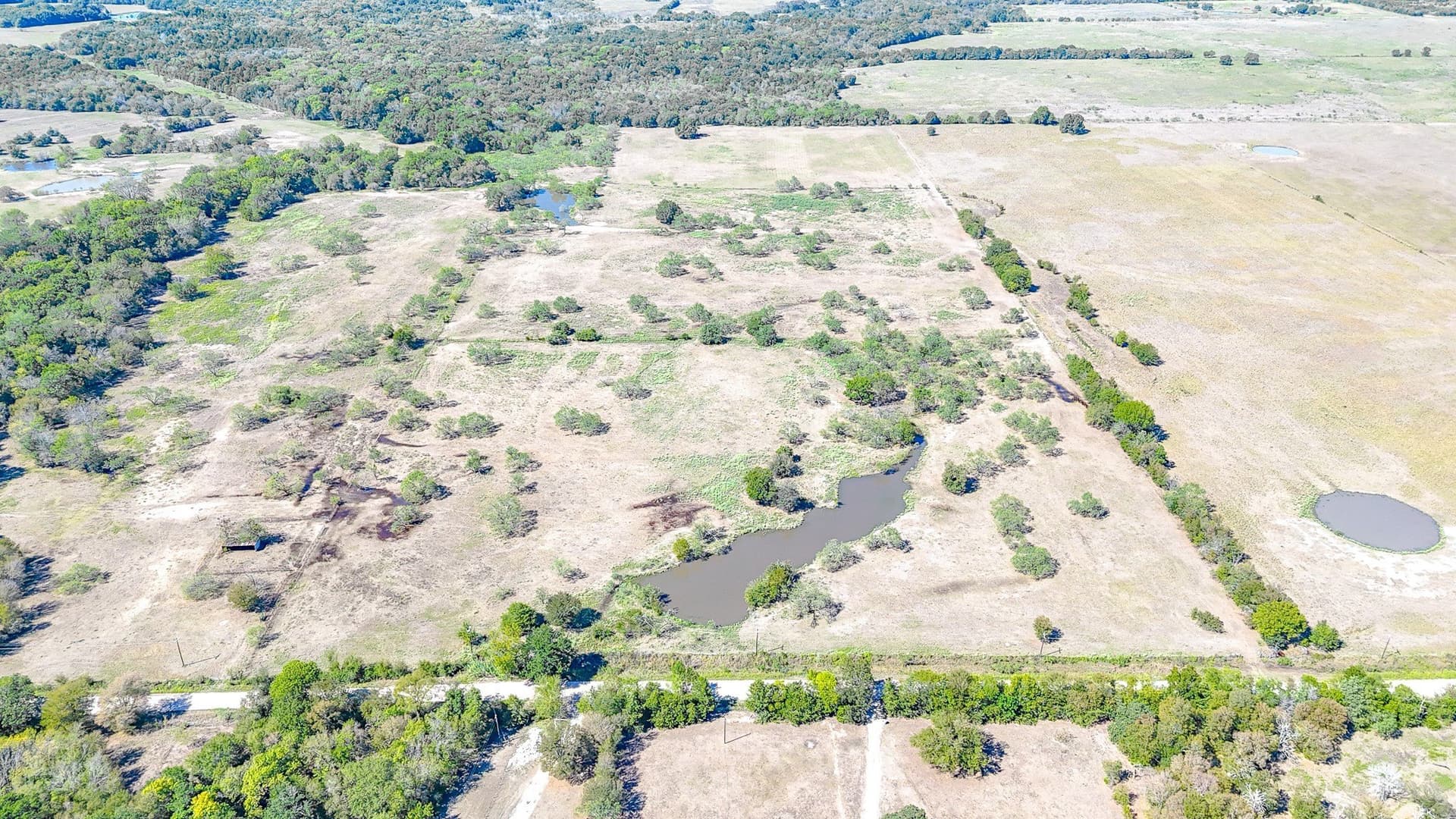 48.27 acres in Navarro County - photo 2