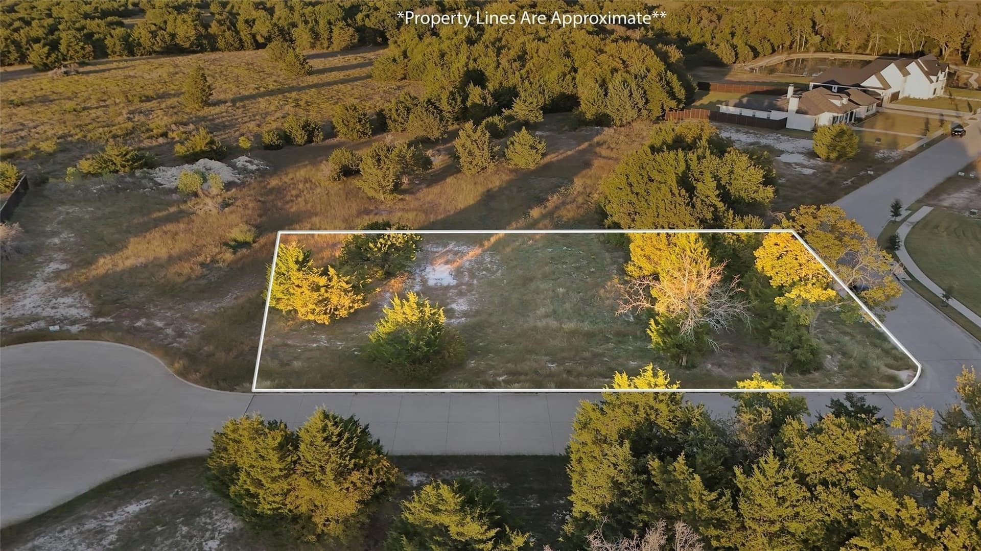 0.7 acres in Ellis County - photo 2