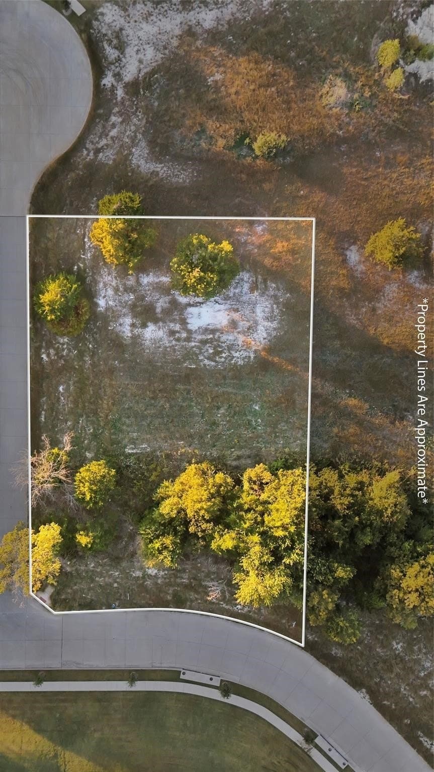 0.7 acres in Ellis County