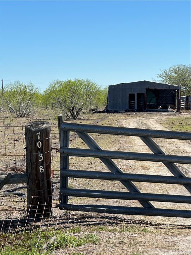 15 acres in San Patricio County gallery image 2