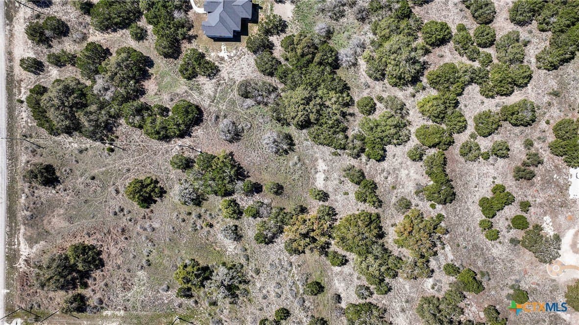 3 acres in Comal County - photo 9