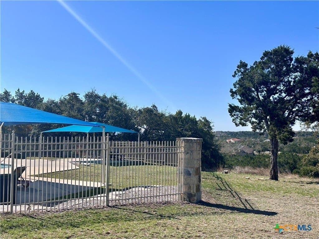 3 acres in Comal County gallery image 3
