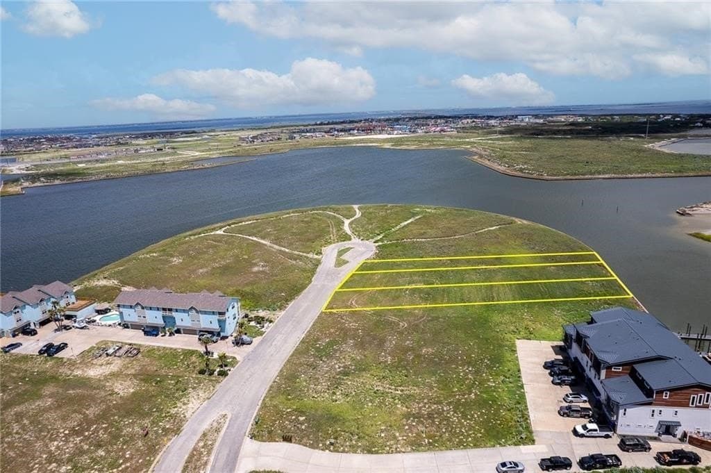 0.36 acres in Nueces County - photo 4