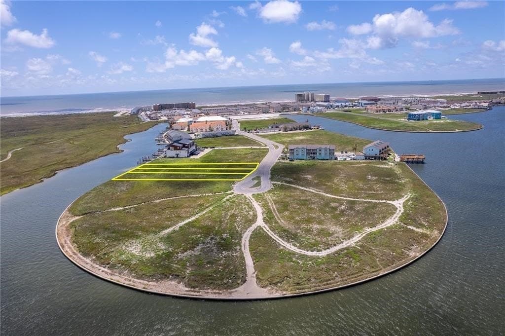 0.36 acres in Nueces County - photo 3