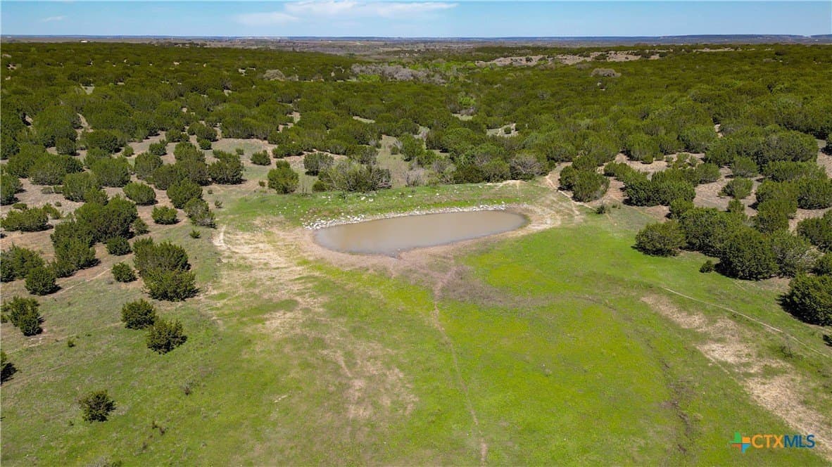 686.04 acres in Lampasas County - photo 10