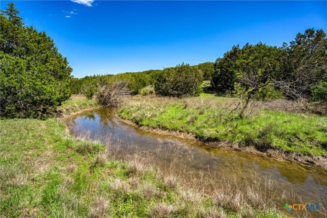 686.04 acres in Lampasas County gallery image 2