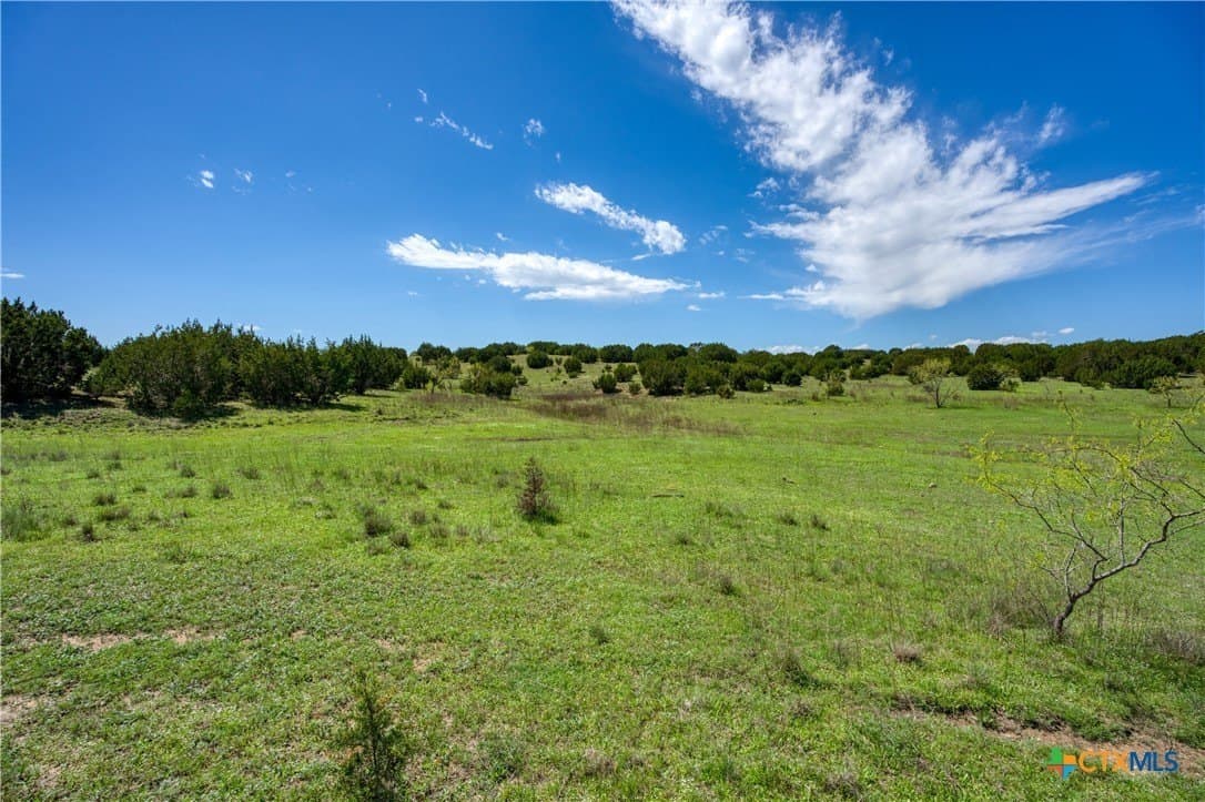 686.04 acres in Lampasas County - photo 27