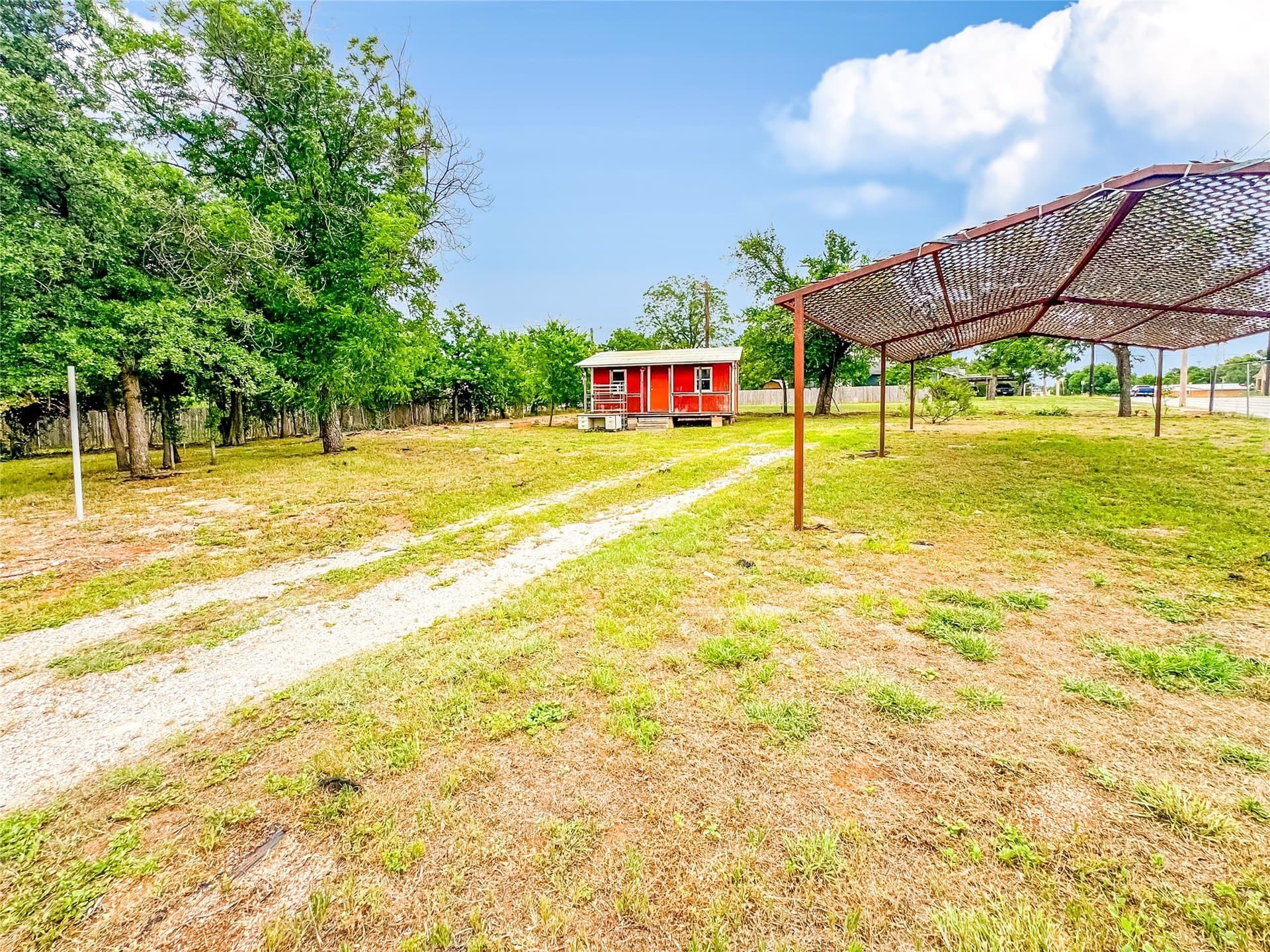 0.63 acres in Eastland County - photo 4