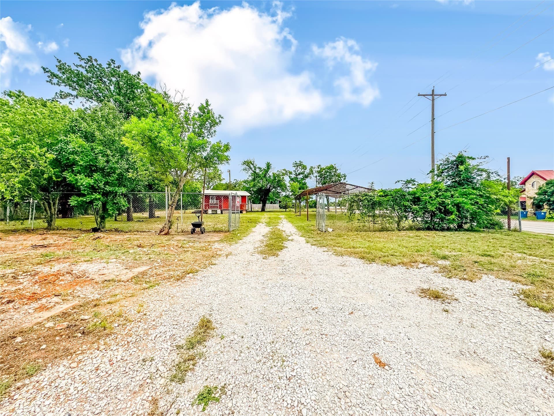 0.63 acres in Eastland County - photo 3