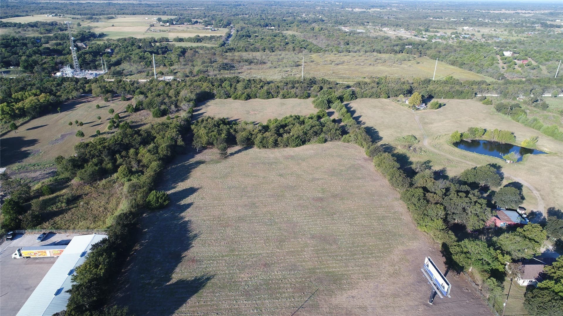 10.04 acres in Navarro County gallery image 3