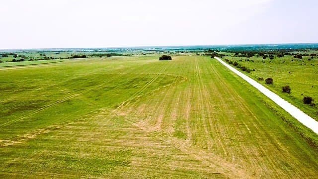 11 acres in Cooke County