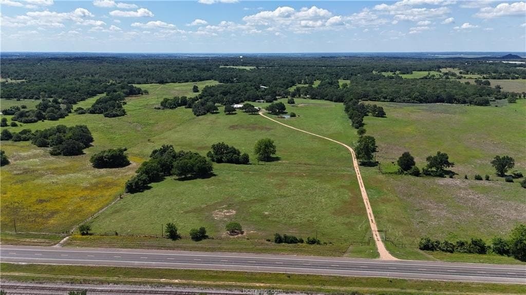 29.82 acres in Milam County - photo 39