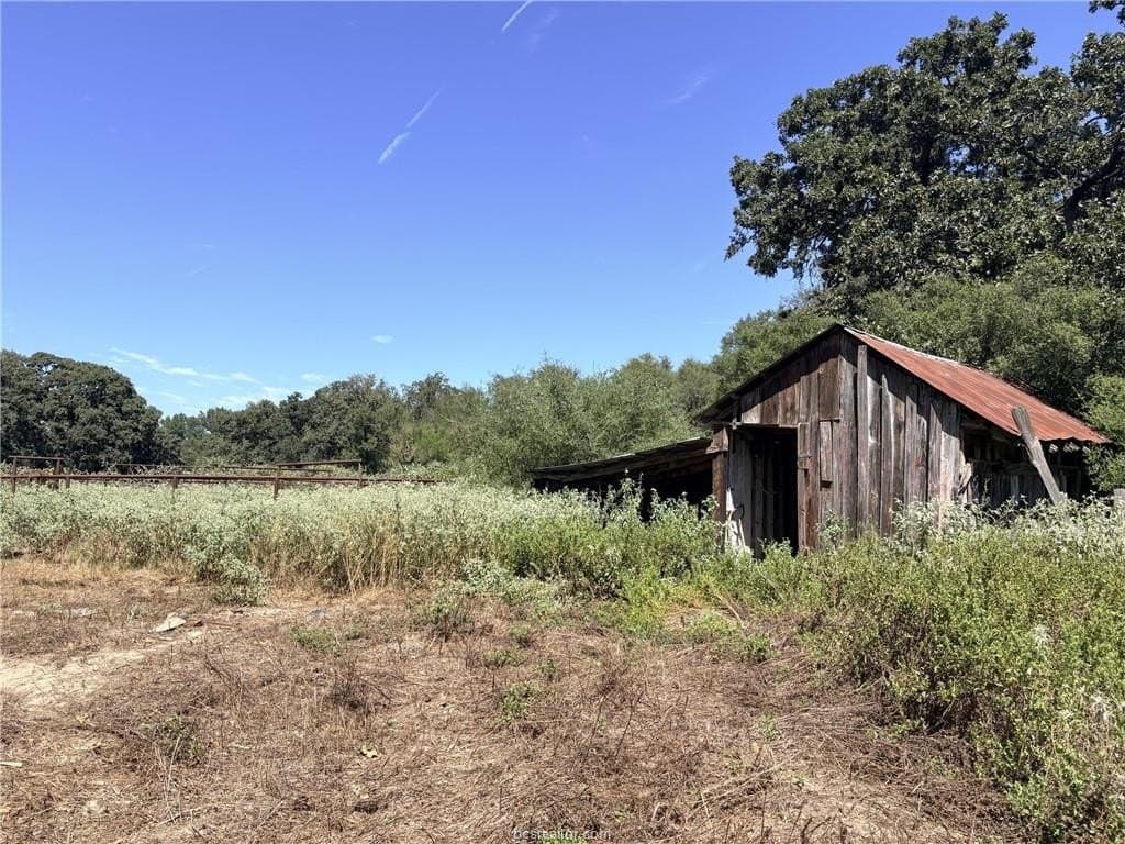 16.58 acres in Robertson County - photo 12