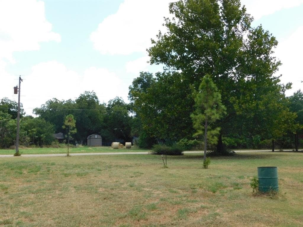 0.89 acres in Eastland County gallery image 2