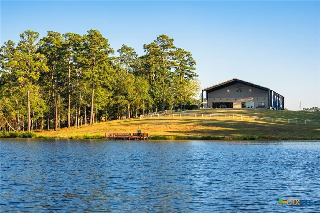 495 acres in Smith County - photo 6