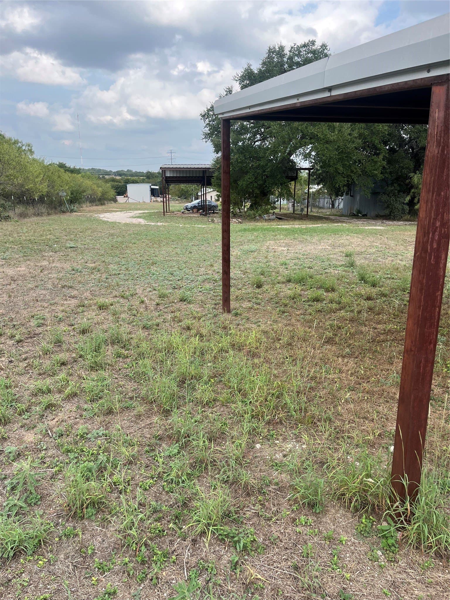 0.9 acres in Lampasas County - photo 4