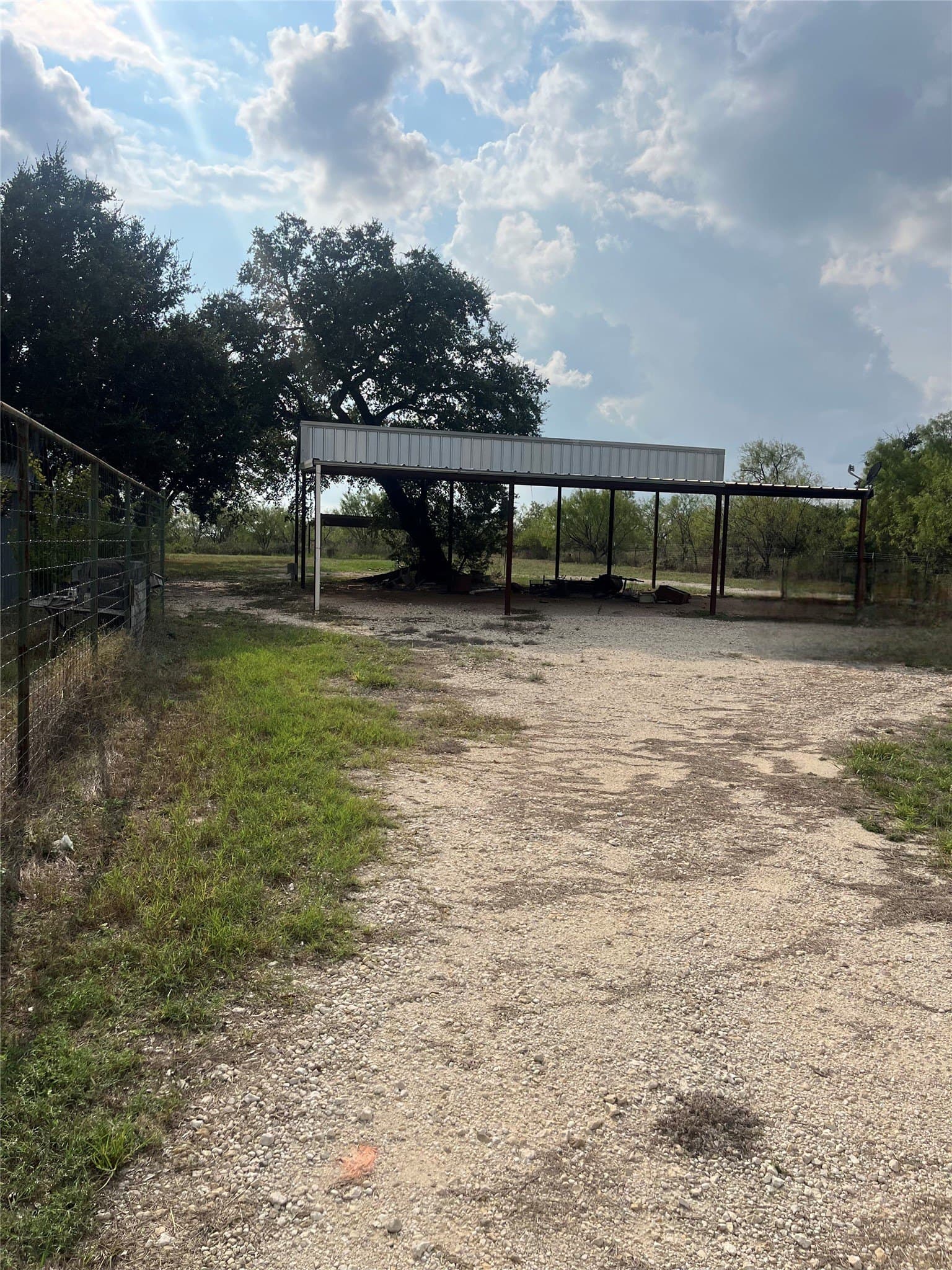 0.9 acres in Lampasas County - photo 3