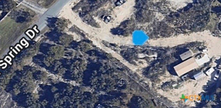 1.04 acres in Travis County gallery image 2