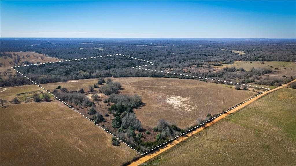 80 acres in Milam County