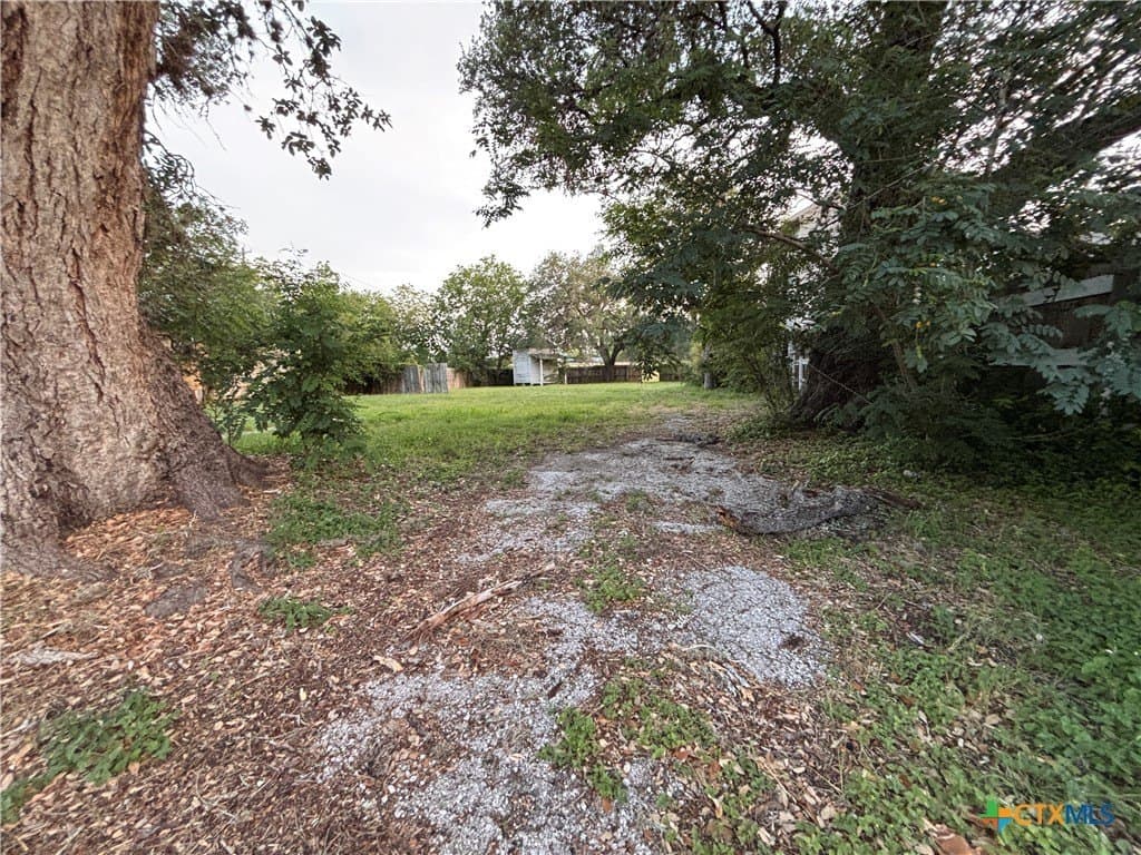 0.26 acres in DeWitt County featured view