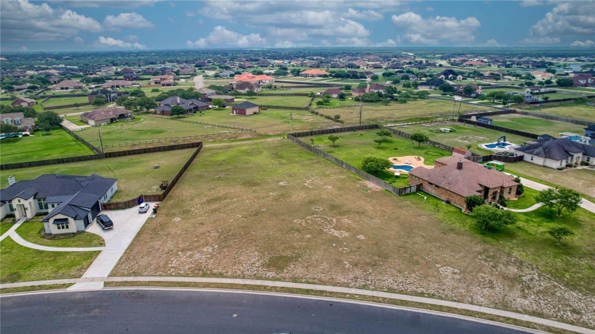 1.23 acres in Nueces County
