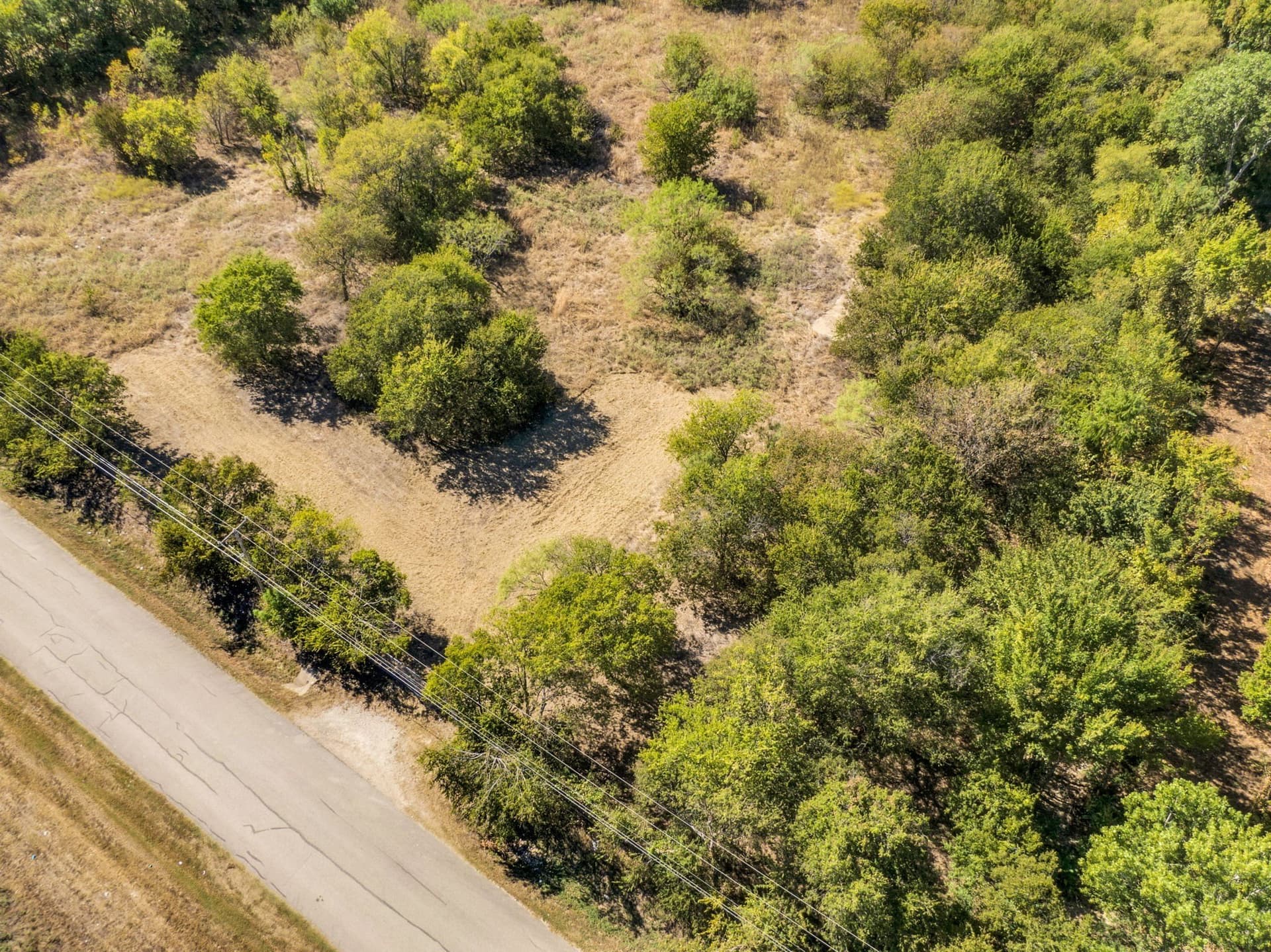 8 acres in Tarrant County gallery image 3