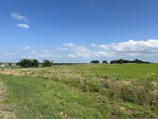 2.01 acres in Parker County