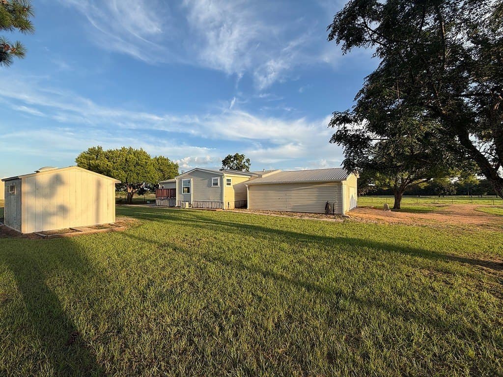 3.51 acres in Austin County - photo 5