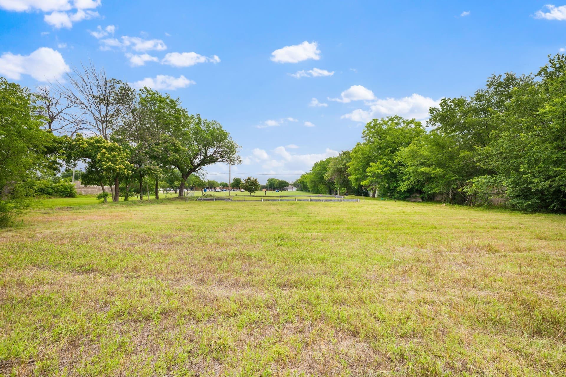 0.47 acres in Tarrant County gallery image 4