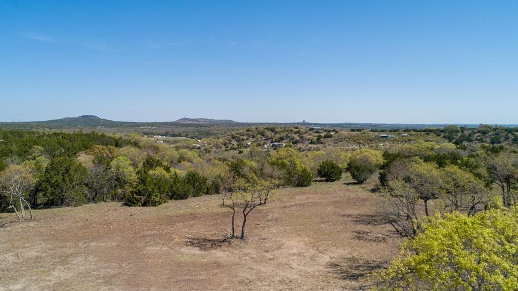 9.13 acres in Blanco County